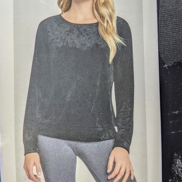 NWT Velvet Long Sleeve / Sweater Top - Picture 2 of 8